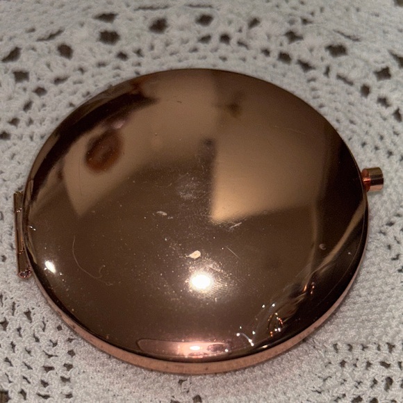 Sparkling Compact Mirror - Picture 2 of 6